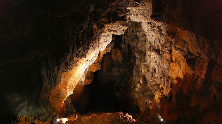 Spéléo verticale sur le causse Méjean