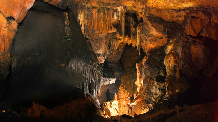 Grotte des Corneilles à côté de Florac