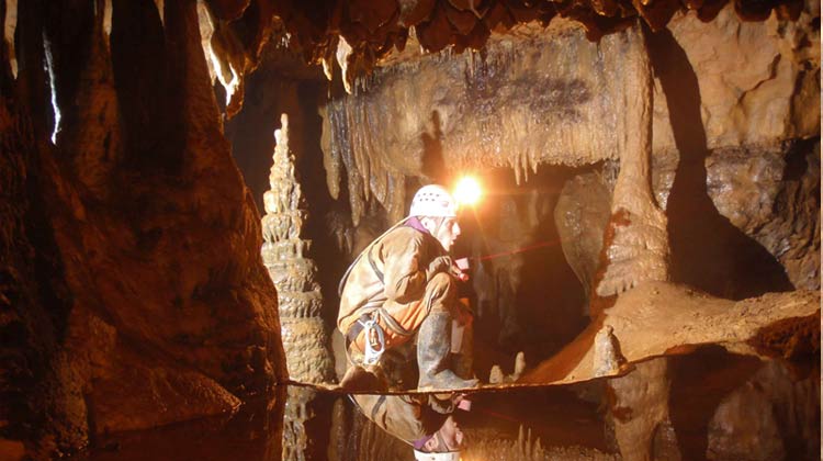 Spéléo à la grotte des corneilles