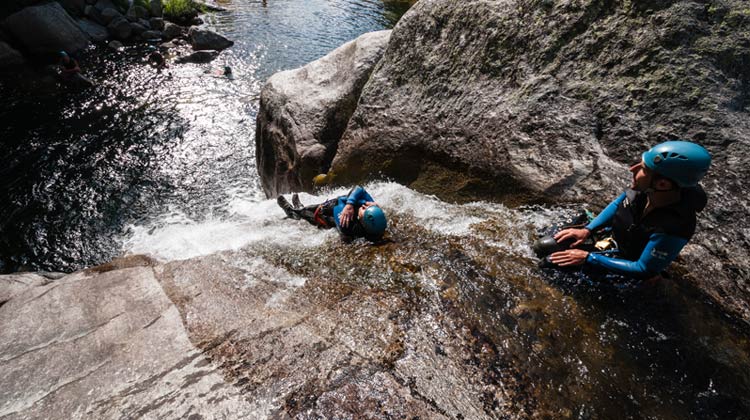 Toboggan dans le canyon du Haut-Tarn