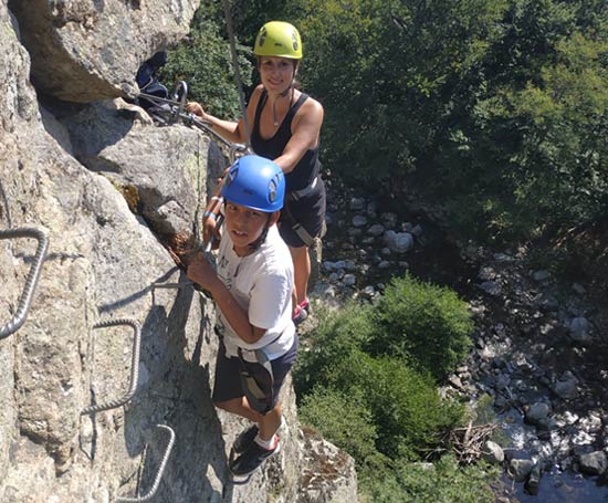 Location de matériel pour la Via ferrata de Rousses