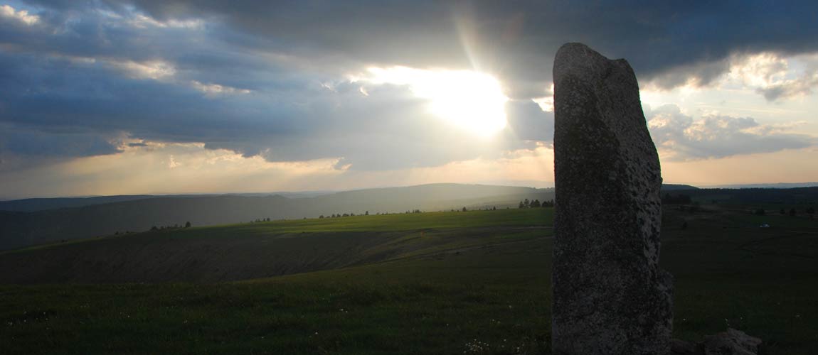 Tour des Menhirs au Bondons